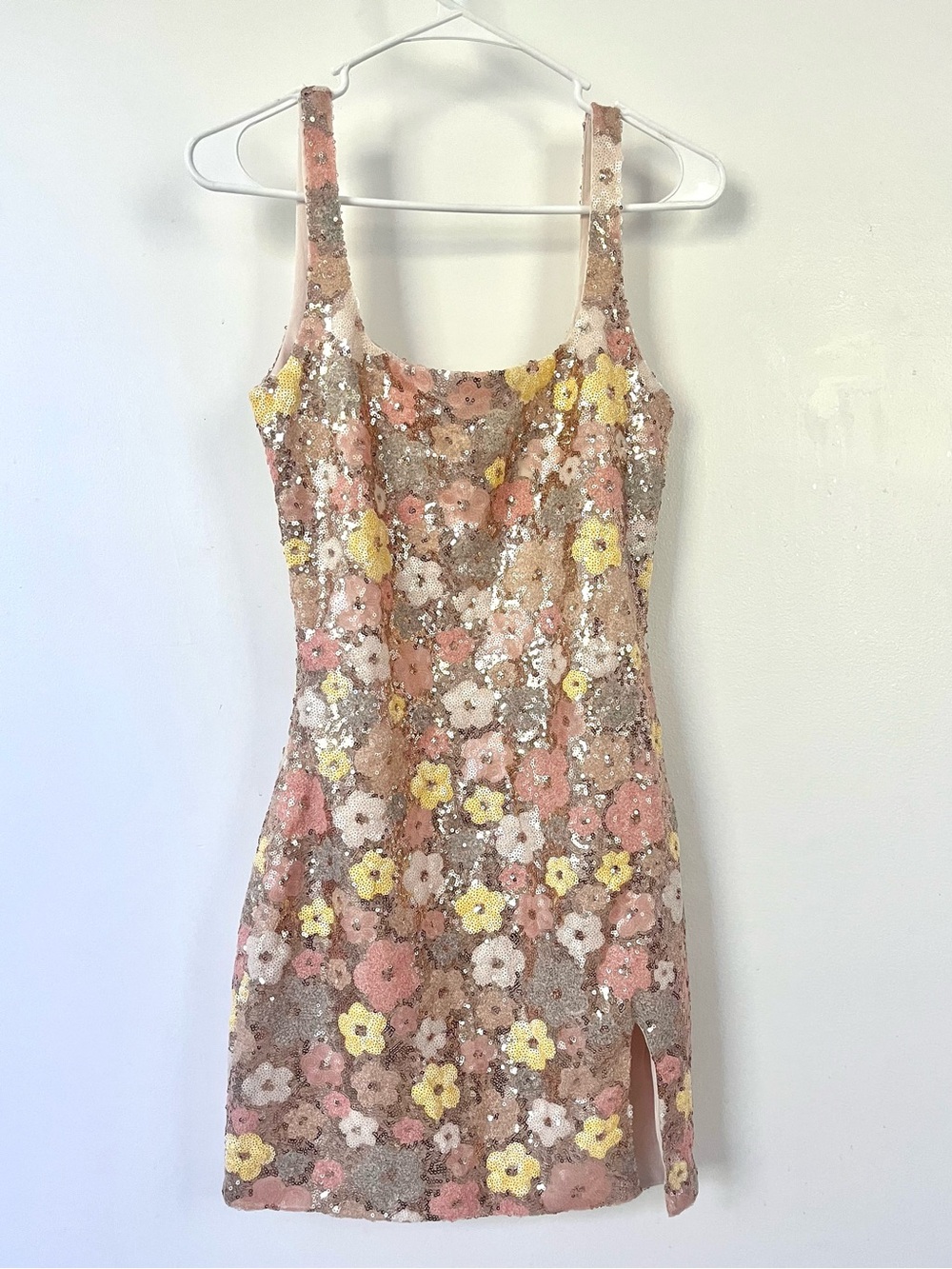 Metallic Sequin Floral Mini Nightclub Date Night Vacation Dress Large